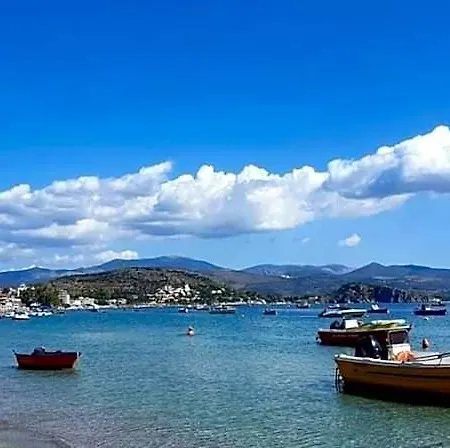 Skalidis Hotel Íria